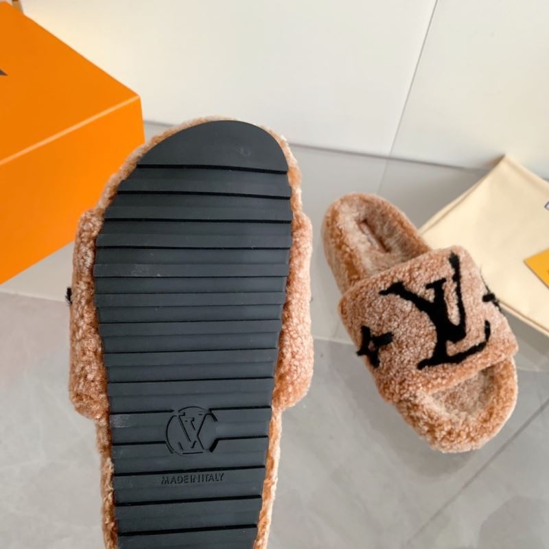 Louis Vuitton Slippers